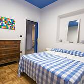 Boulevard 900 - Comfort and Style - Entire Structure 12 Beds