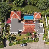 Boutique 3BR Pool Villa Bianca NaiHarn