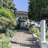 Luxury Italian Lakes Villa With Pool. 360 Degree Views. Sleeps 11