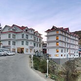 The Twin Towers Hotel New Kufri