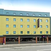 Premier Inn Newbury TC - London Road