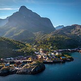 Nusfjord Village & Resort