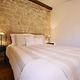 Stone House Apartment