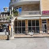 Ellas Hotel
