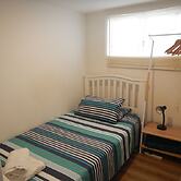 Spacious 2-Storey Home By The Bay: Sleeps 12