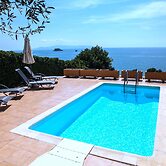 Beach Front Villa with Private 50m Path to Secluded Beach