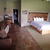 Hidden Canyon Retreat