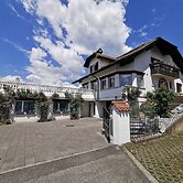 Comfortable mountain view apartment near Lucerne