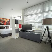 The Hutch - Top Spot