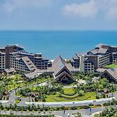 DoubleTree by Hilton Shanwei