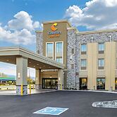 Comfort Suites Burlington near I-5