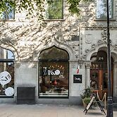 The Sparrow Hotel