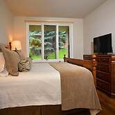 Arrowhead Village Condo - 104 Seasons Lodge