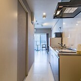 Mr.KINJO inn in front of Children Medical Care Center