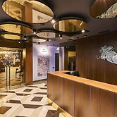 Light Hotel
