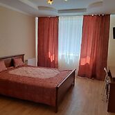 Apartment on Vokzalnaya 77-31
