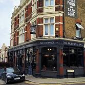 OYO The Kilburn Arms