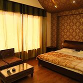 Sydney Grand Hotel & Resort