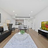 Ultra Modern Luxurious home in Tranquil Sydney