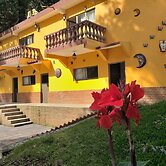 Villa Monteli Suites