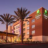 Holiday Inn Express & Suites Moreno Valley - Riverside by IHG