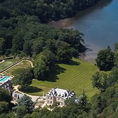 Domaine De Locguénolé & Spa