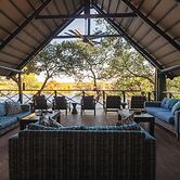 Ichingo Chobe River Lodge