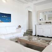 VLIA MAR Myconian Residences