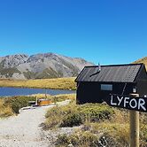 Lake Stella Mountain Retreat