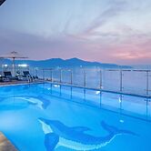 Sunny Ocean Hotel & Spa