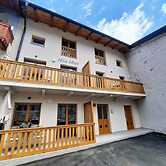 Apartments Hlapi with SPA