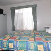 Dylene Caravan Park - 2 Br Family Cabin With Air