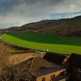 Tottington Manor
