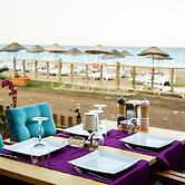 Kara Kedi Beach Bungalow