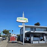 Palms Motel
