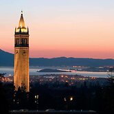Berkeley Apartment 2 Mins Walking to UC Berkeley Extension II