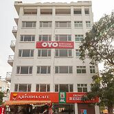 Capital O 27775 Hotel Srinivasa Residency