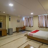 OYO 27859 Agi Dynasty Suites