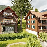 Hirschen Guesthouse - Village Hotel