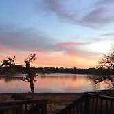 Beautiful Kayewood Waterfront Retreat