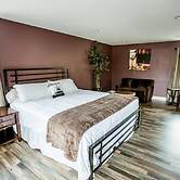 Wine Suite at Rellik House. Winery & Alpaca Farm