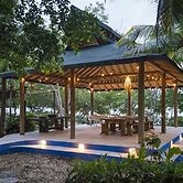 Hotel Playa Manglares Isla Barú