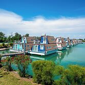 Marina Azzurra Resort