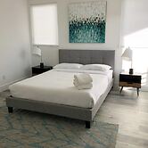 Brand NEW Luxury Spacious 3bdr Townhome Close to 3rd St