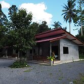 Baan Keree Thara Khiri Wong