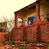 Toko Kamanjab Lodge & Safari