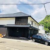 Ricco Mond Hills Apartment House 101