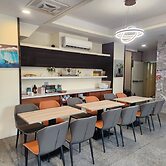 Jia-Jia Business Hotel