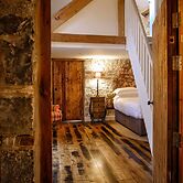 The Coach House at Gileston Manor