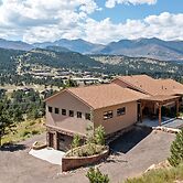 Mapes Luxury Vacation At Windcliff 5 Bedroom Home by RedAwning